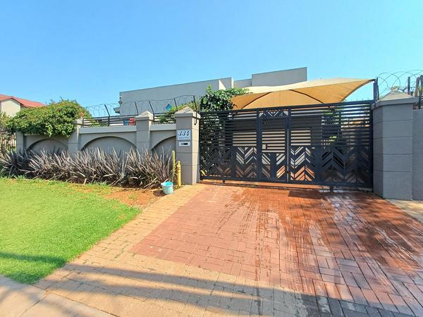 House For Sale in Laudium, Centurion